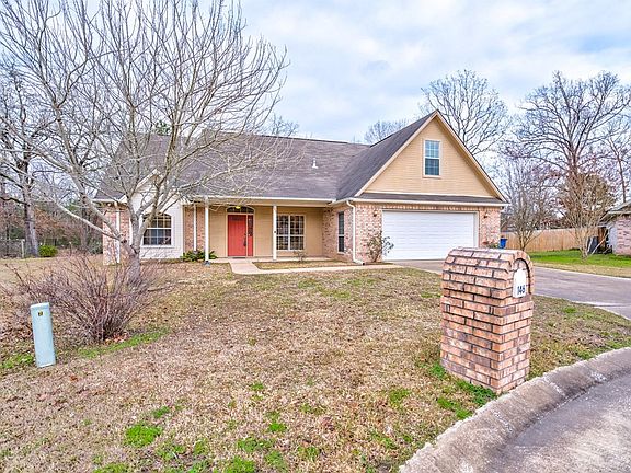 3rd image of 146 Lewellin Pl