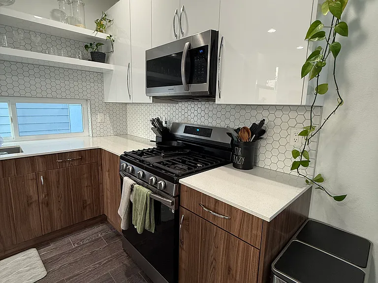 7717 D Mary Ave NW #D — Photo 8