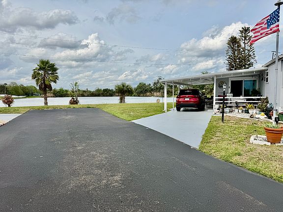 3rd image of 919 Reed Canal Rd #417