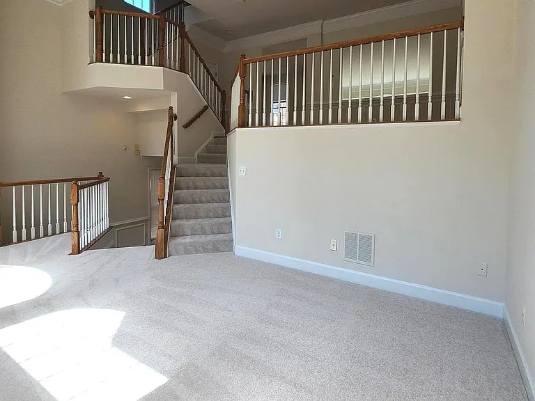 2511 Gadsby Pl — Photo 11