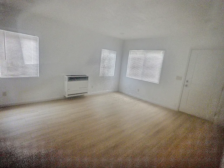 71 Leighton Dr — Photo 5