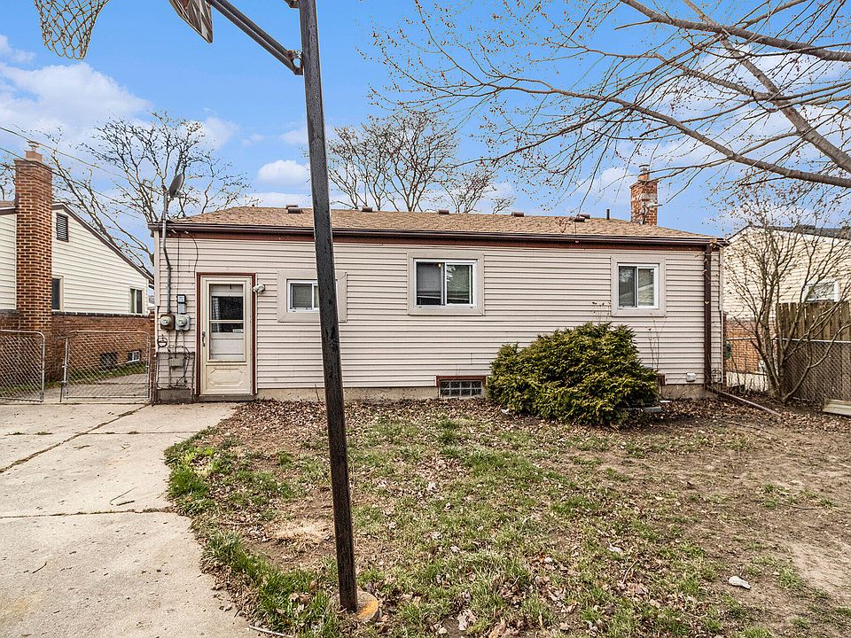 6124 Deering St, Garden City, MI 48135 Zillow