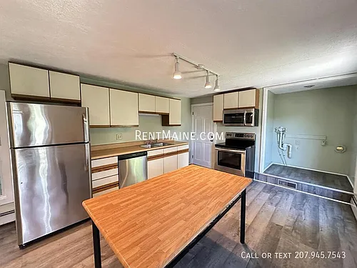 233 Parkview Ave #2 Photo 1