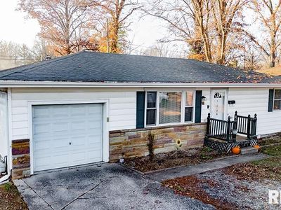 4 Hillside Dr, Mount Vernon, IL, 62864