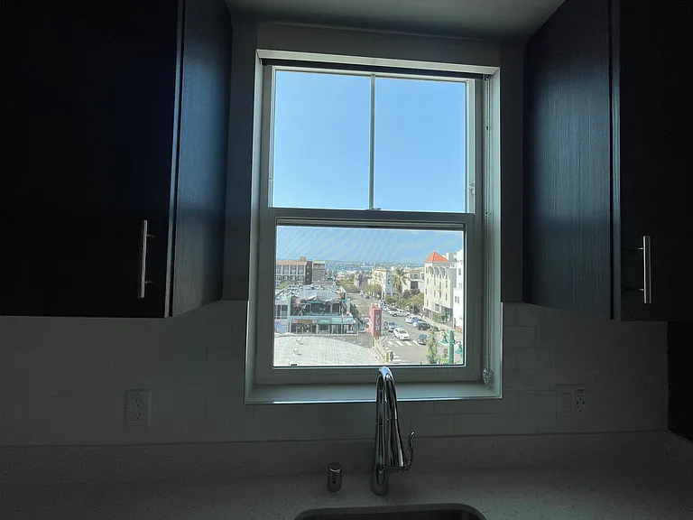 569 W Date St #502 — Photo 27