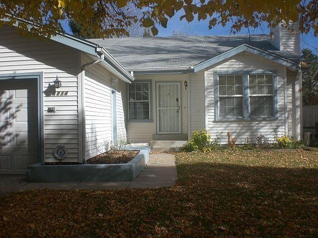 3 Bdrm - 3 Bath 
