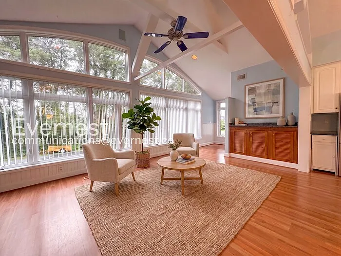 109 Chesapeake Bay Dr — Photo 4