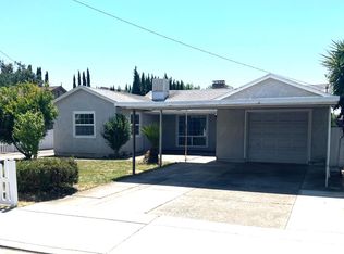 220 S Lee Ave, Oakdale, CA