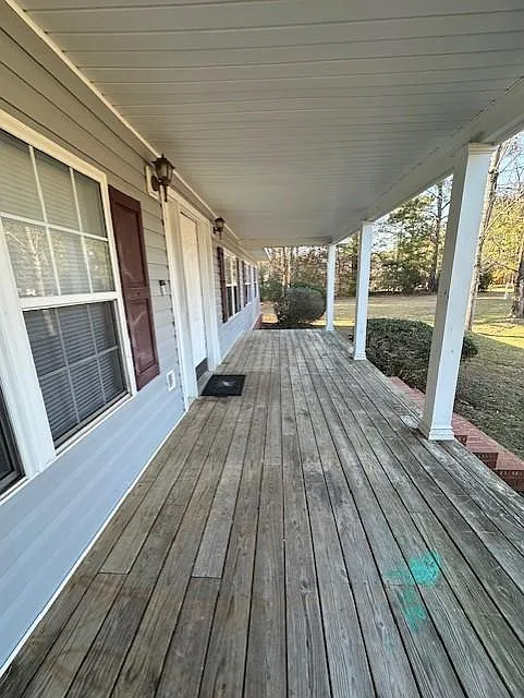 3 bed, 1760 sqft, $2,100 — Photo 4