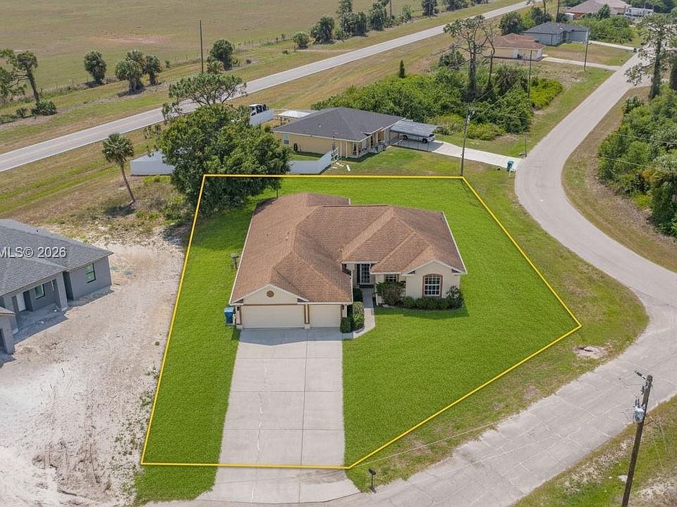1st image of 3002 Balsam Ct