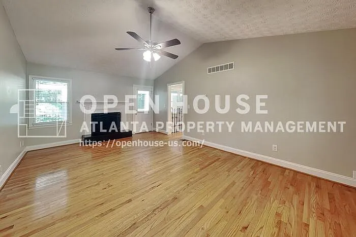 804 Oak Trce — Photo 3