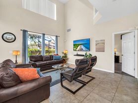 8538 Sunrise Key Dr, Kissimmee, FL