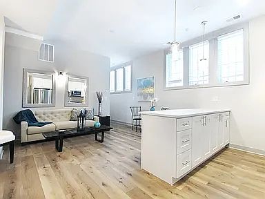3rd image of 2900 W Logan Blvd #102