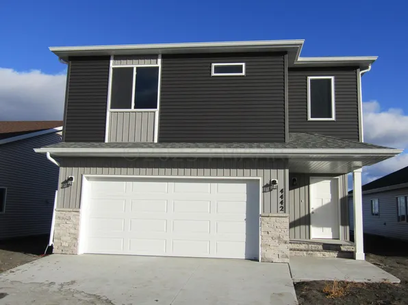 4442 19th St S, Moorhead, MN 56560