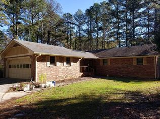 1228 Dogwood Rd, Snellville, GA 30078