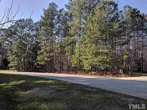 4th image of 1121 Lake Valley Dr
