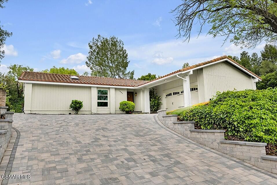1st image of 1443 Briarglen Ave