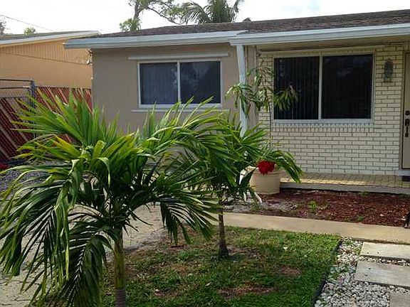 3rd image of 1385 SW 24th Ave