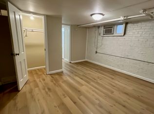 824 S 2nd St #B, Springfield, IL 62704