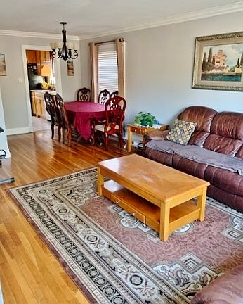 5th image of 7309 W Touhy Ave