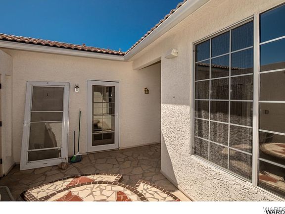 3rd image of 2923 Desert Vista Dr