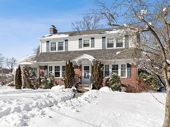2 Maplewood Street