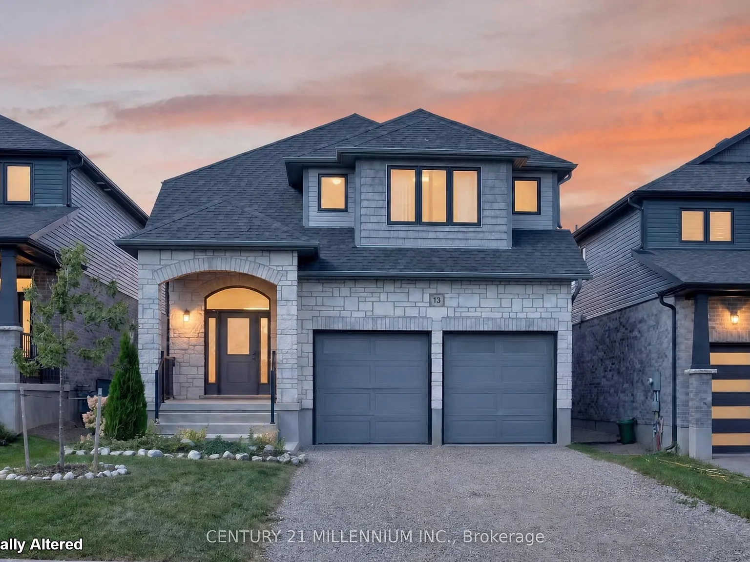 4 bed, $3,300 — Photo 1