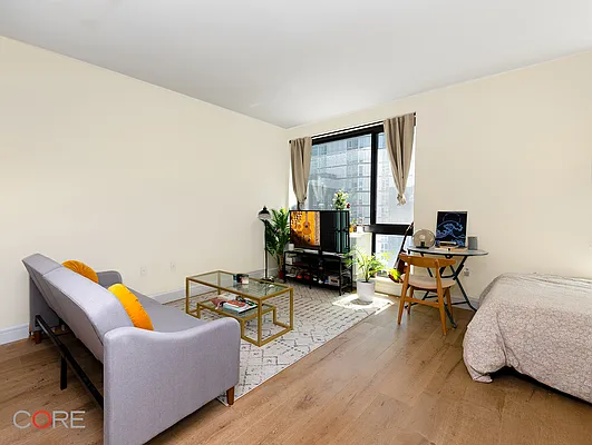Rented by CORE | media 2