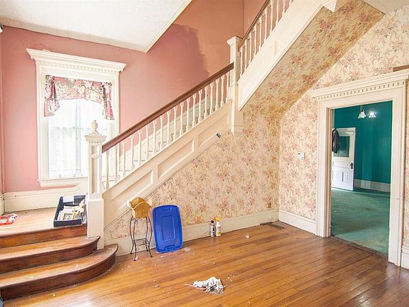 2nd image of 1345 Broadway St