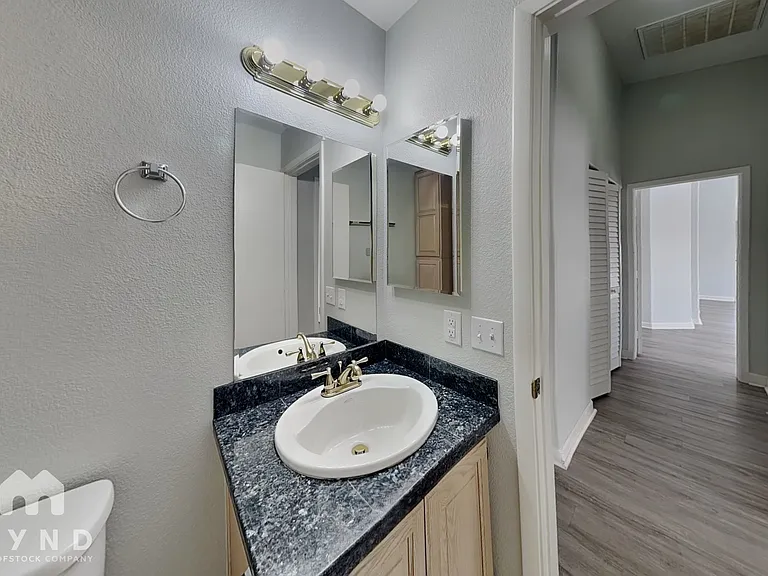 6602 Elk Creek Ln — Photo 15