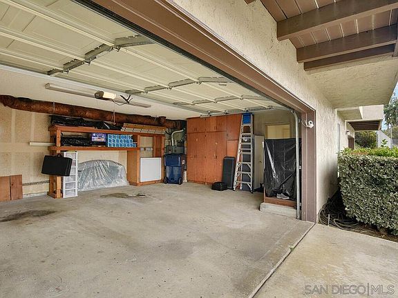 5th image of 6651 Reservoir Ln