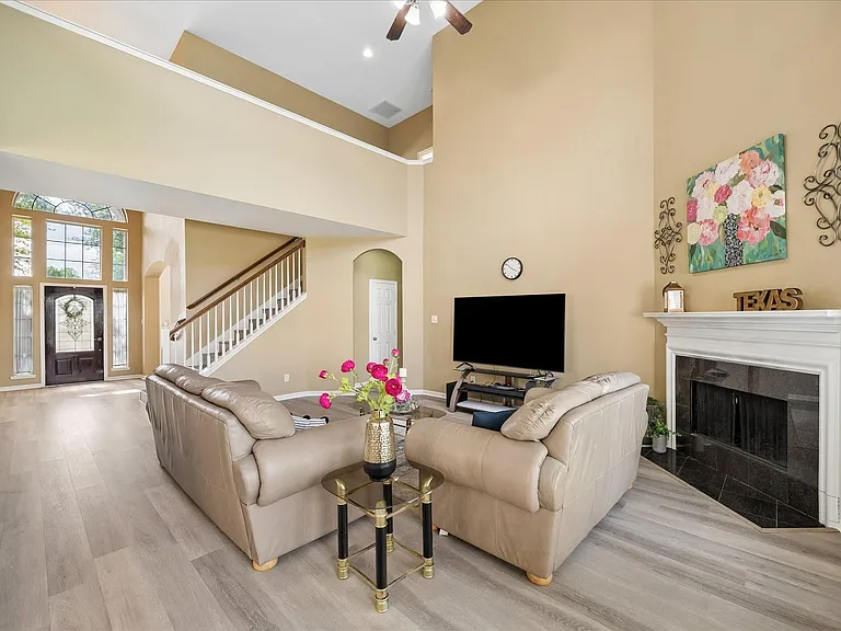 2614 Cezanne Cir — Photo 4