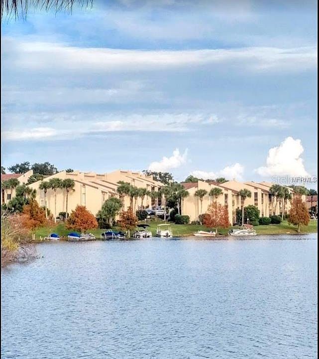 1st image of 526 Orange 33 Dr