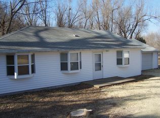 280 Zeandale Rd, Manhattan, KS 66502