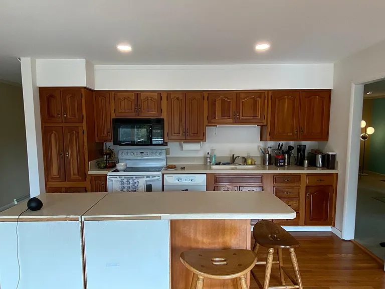 1900 E Windsor Dr — Photo 9