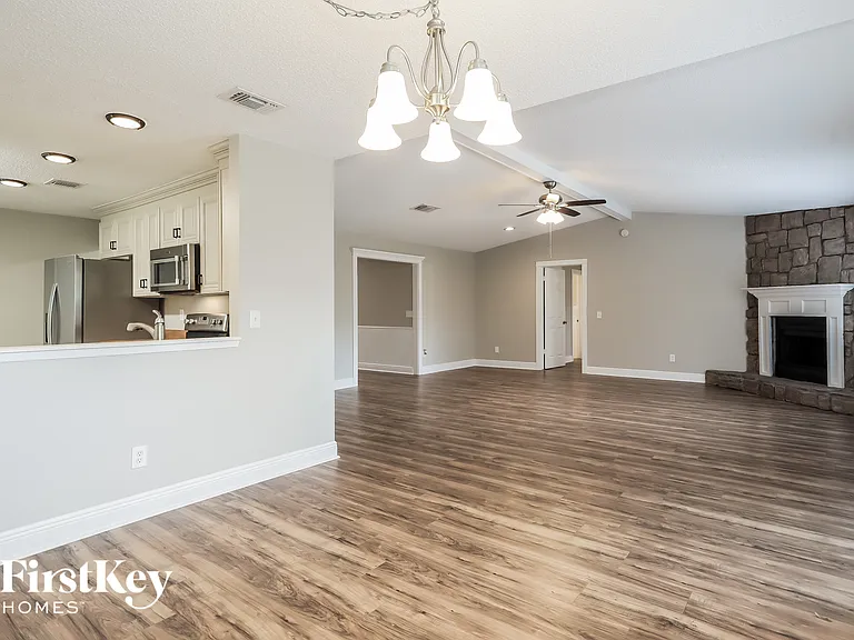 6181 Island Forest Dr — Photo 5