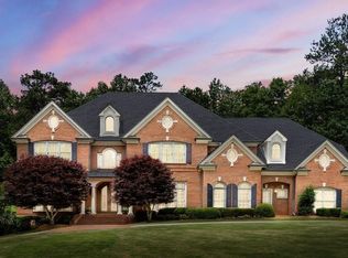 8196 Hewlett Rd, Sandy Springs, GA 30350