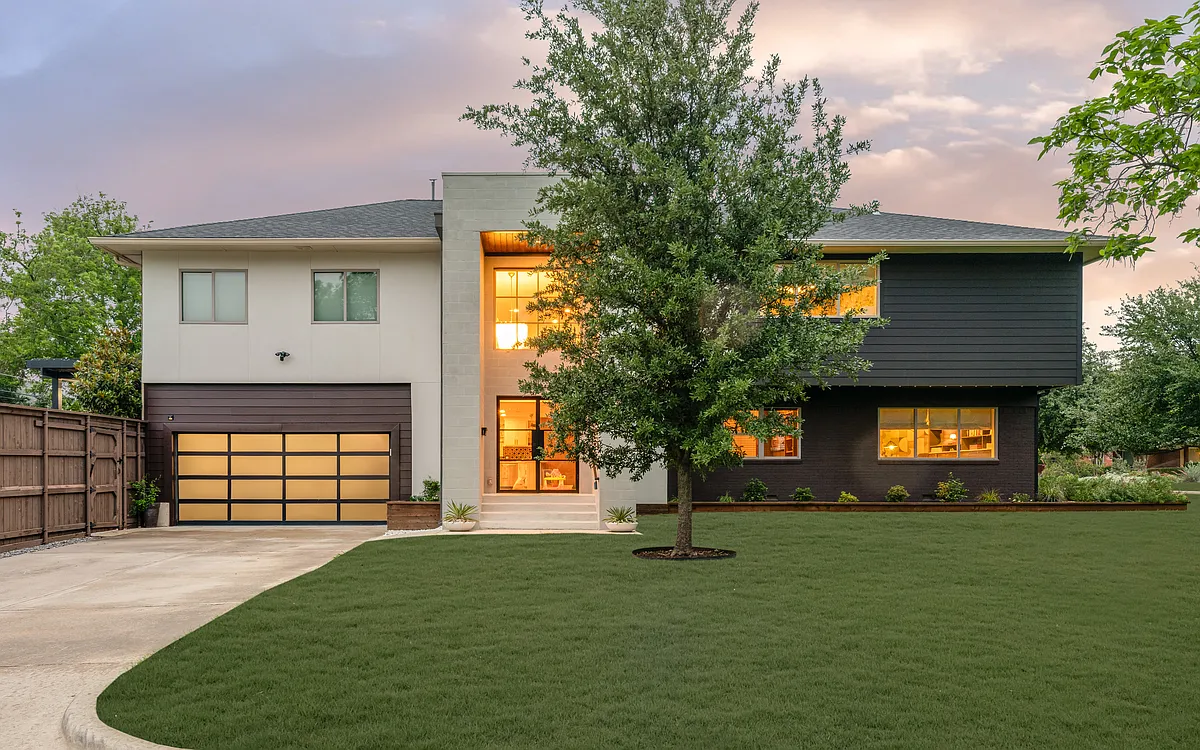 Building Photo - 9831 Lakemont Dr