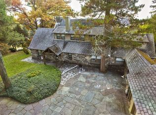 1450 Summit Ave, Peekskill, NY 10566