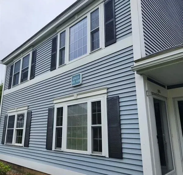 605 Springbrook Cir — Photo 2