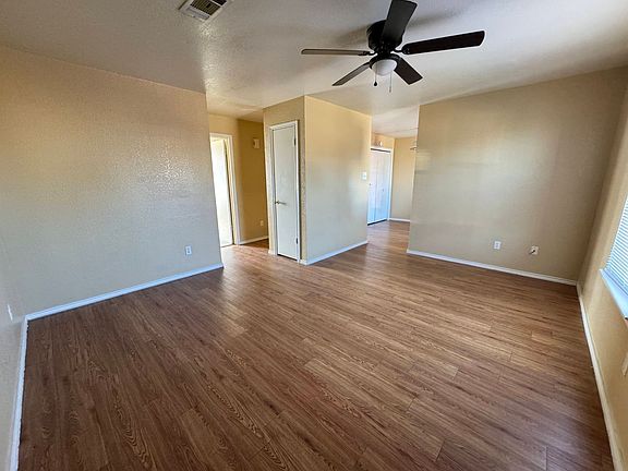 2nd image of 1601 Cedarhill Dr APT B