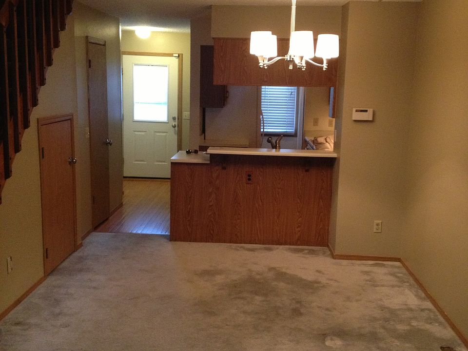 2nd image of 1699 S Trenton St Unit 89