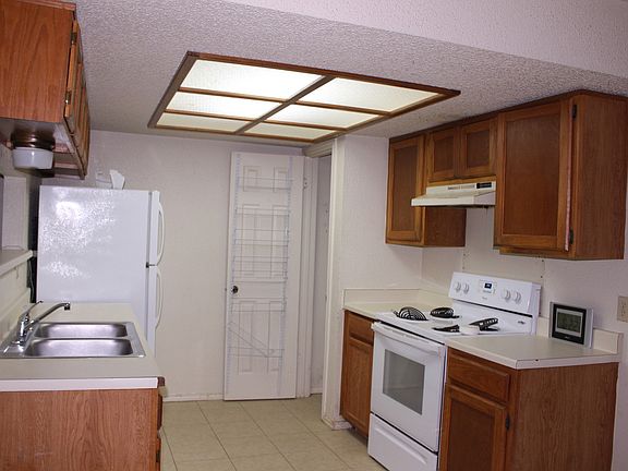 2nd image of 9406 Kempler Dr #B