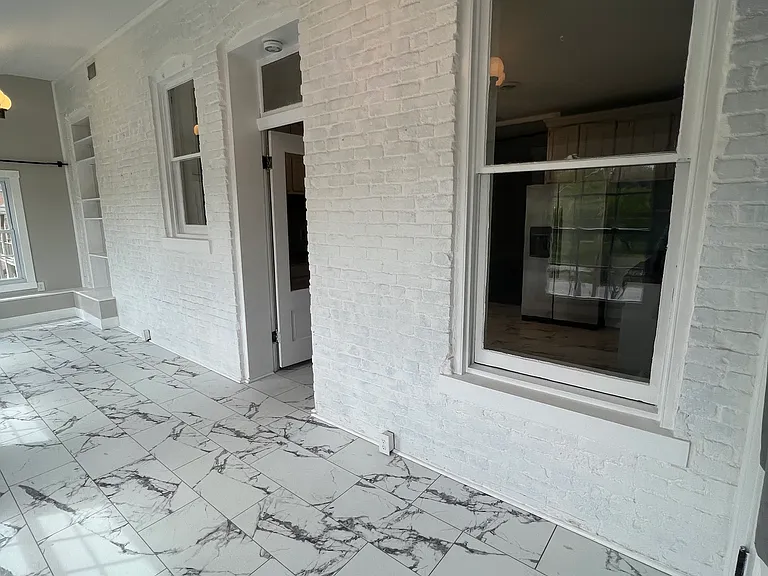 610 S Main St — Photo 7