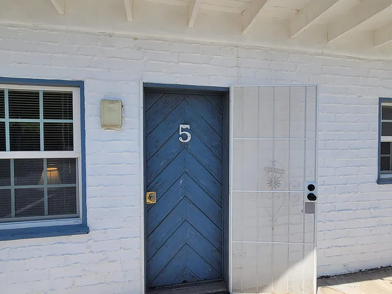 38818 Yermo Rd #5 — Photo 1