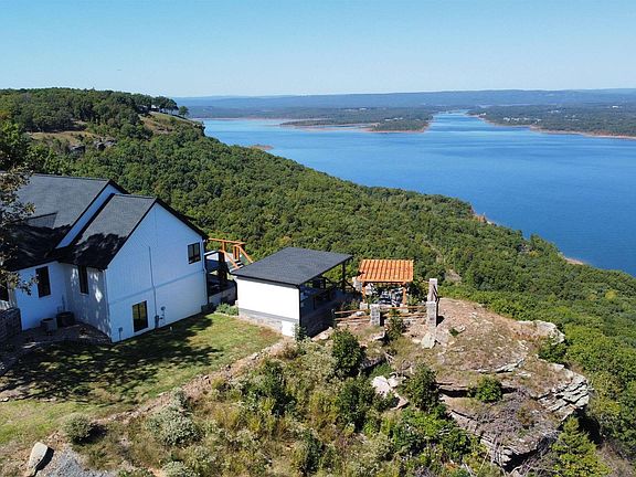 3rd image of 2187 Diamond Bluff Rd