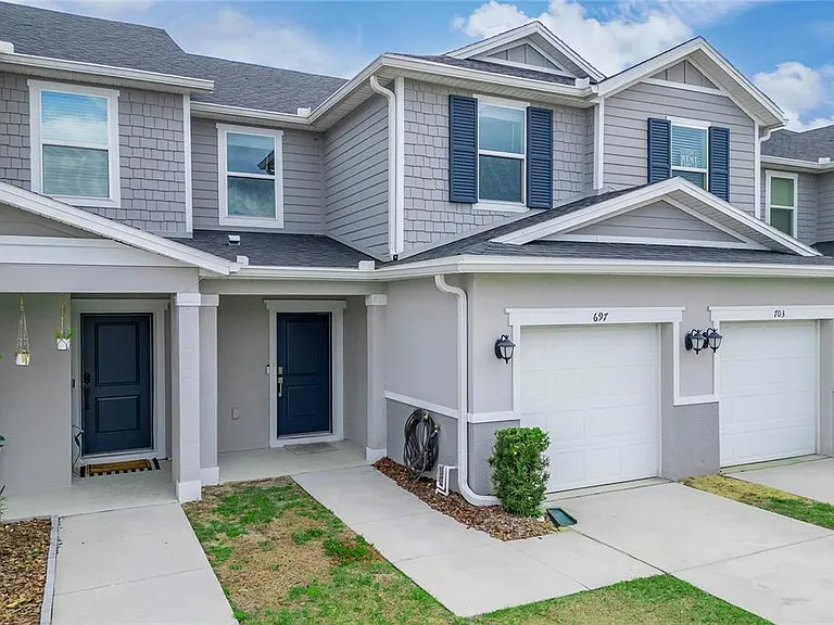 697 Stoney Point Cir — Photo 24