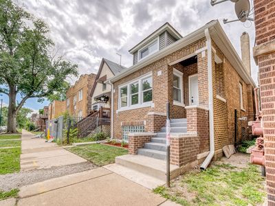 1056 N Leamington Ave, Chicago, IL, 60651