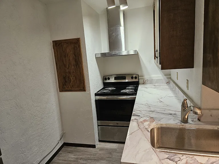19 F St NW #2 — Photo 11