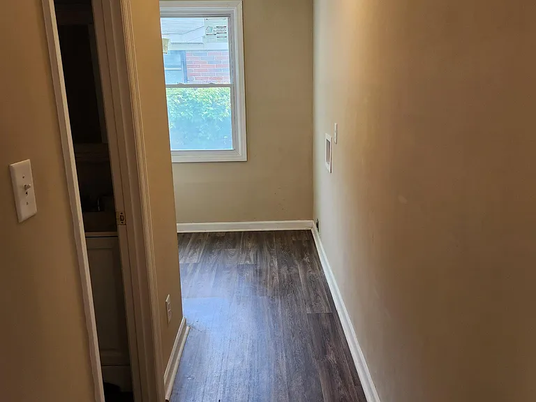 836 Edwards Ave — Photo 14
